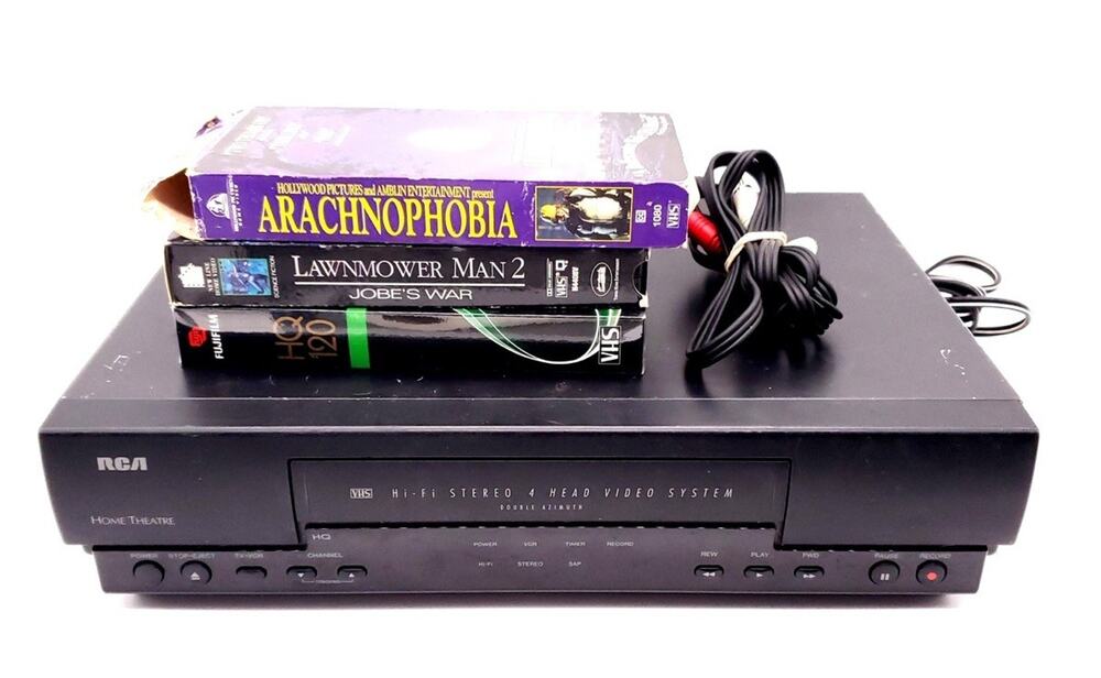 RCA VR605HF Hi-Fi Stereo 4-Head VHS VCR Home Theatre W/ 2 Horror Movies / Blank